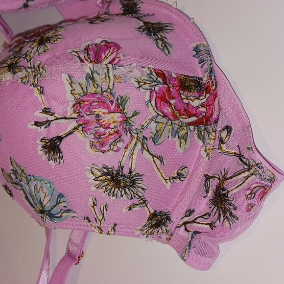 NWT Victoria's Secret - Floral Bra - Picture 5 of 13